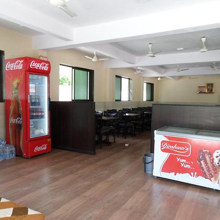 Atithi Farm House Hotel Borlai Exterior photo