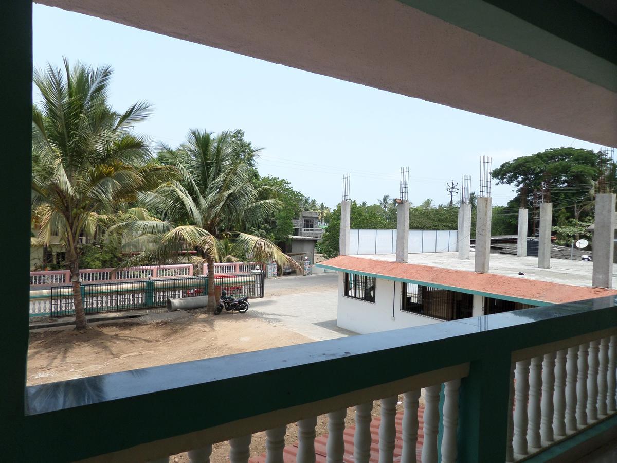 Atithi Farm House Hotel Borlai Exterior photo