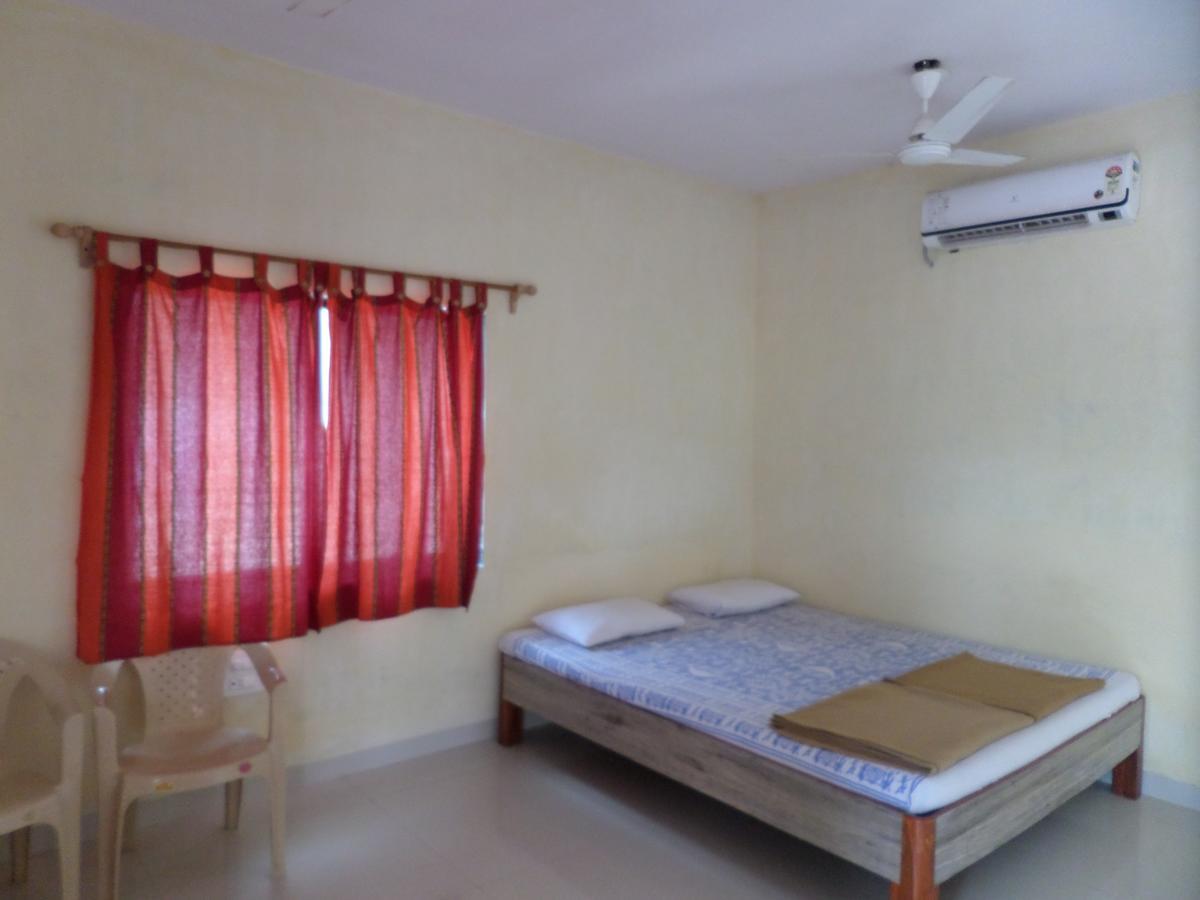 Atithi Farm House Hotel Borlai Exterior photo
