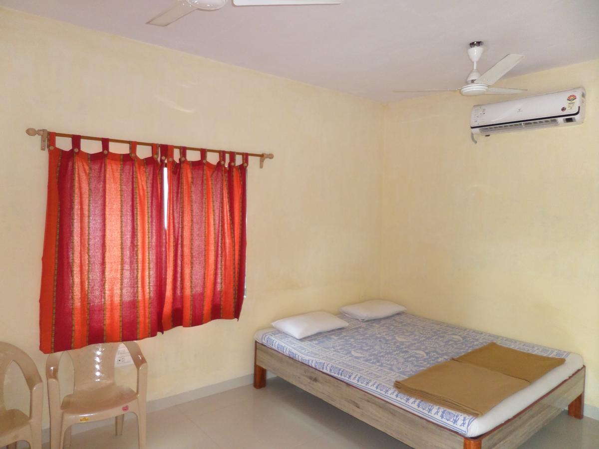 Atithi Farm House Hotel Borlai Exterior photo